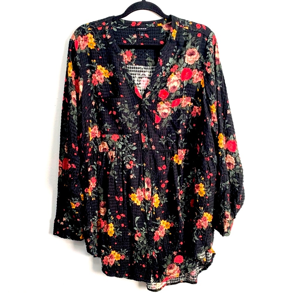 Torrid Floral Print Long Sleeves Tunic